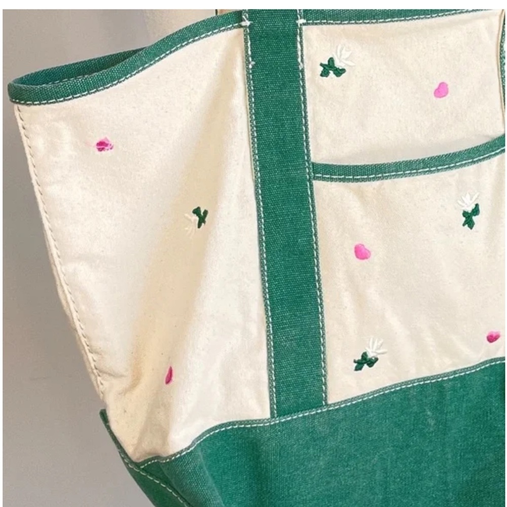Universal Thread Embroidered Floral Canvas Tote Bag Green Straps - Picture 3 of 4